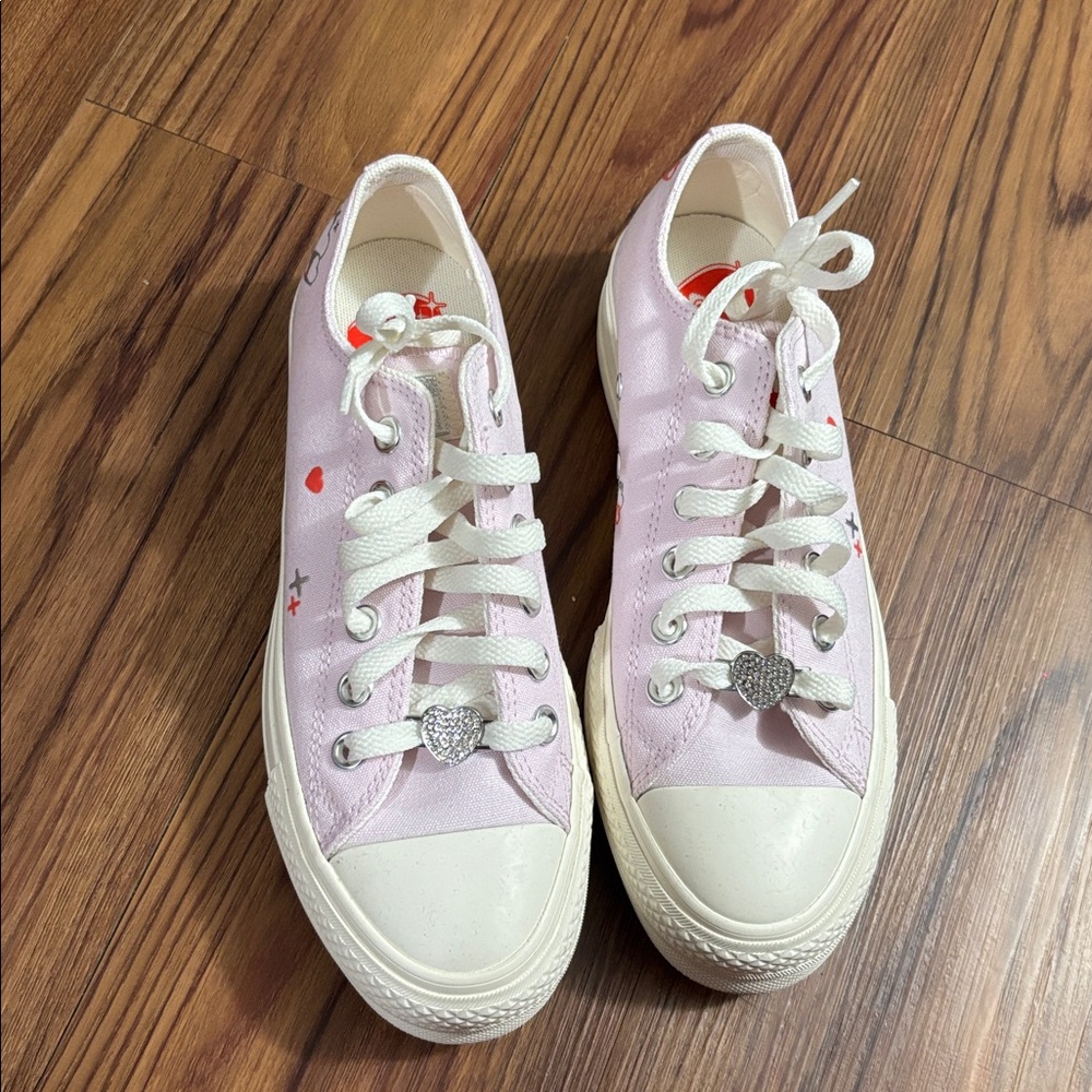 Y2K Converse Low Top Light Purple Sneakers